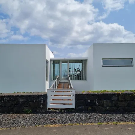 Casa Da Ribeira 4*