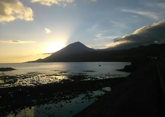 Casa Da Ribeira Bed & Breakfast